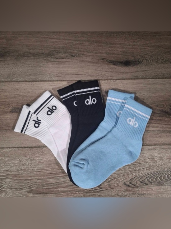 ALO Yoga Accessories - Alo Throwback socks 3 pairs brand new